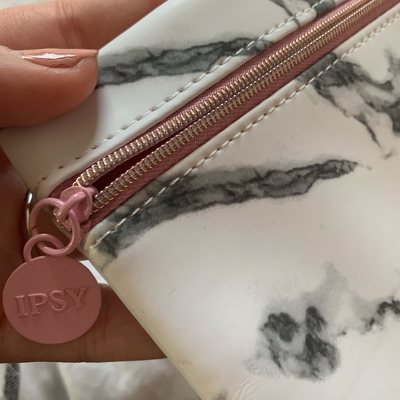 marble ipsy makeup bag - Picture 3 of 3